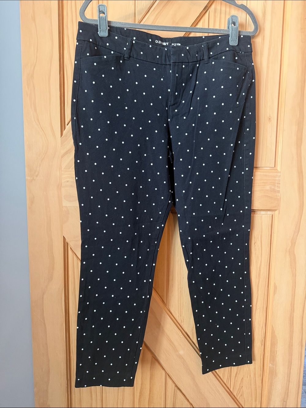 Old Navy Black Polka Dot Pixie Pants
